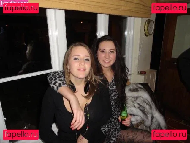 Maton Twins Onlyfans Photo Gallery 