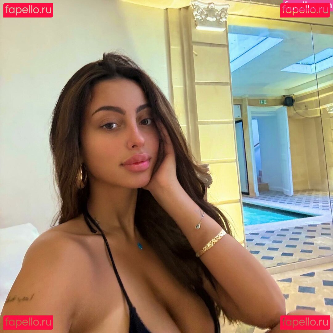 maelatib Nude Onlyfans Photo 3