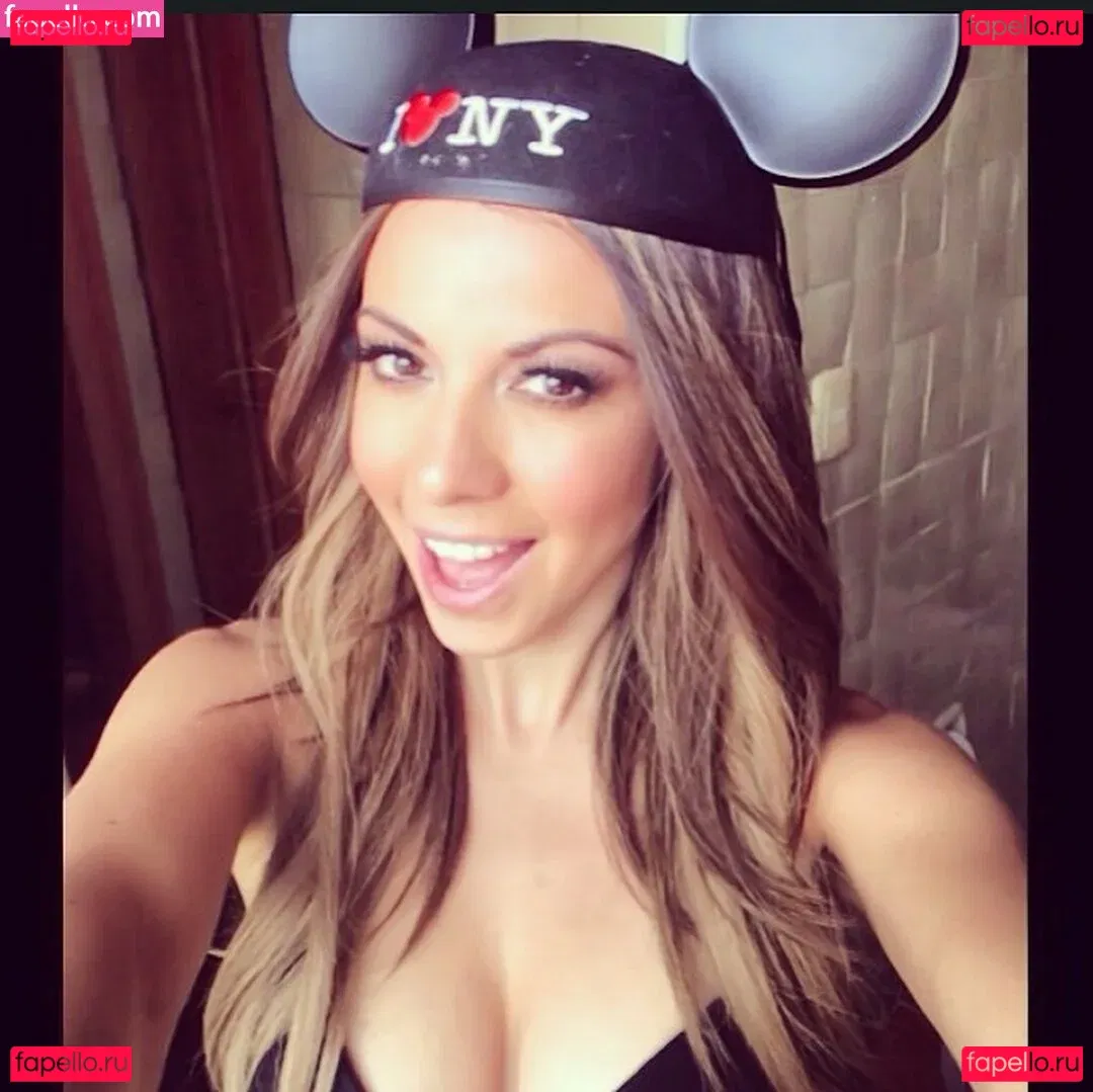 Ximena Saenz Onlyfans Photo Gallery 