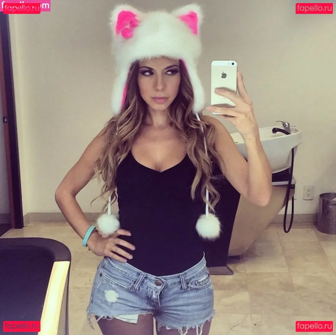 Ximena Saenz Onlyfans Photo Gallery 