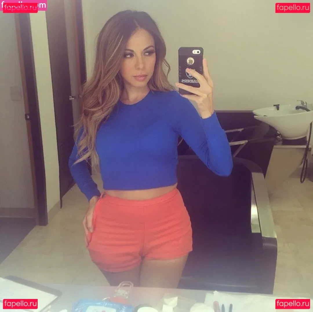 Ximena Saenz Onlyfans Photo Gallery 