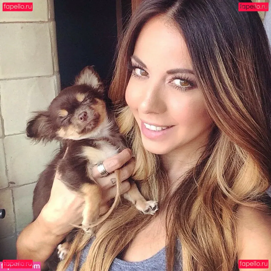 Ximena Saenz Onlyfans Photo Gallery 