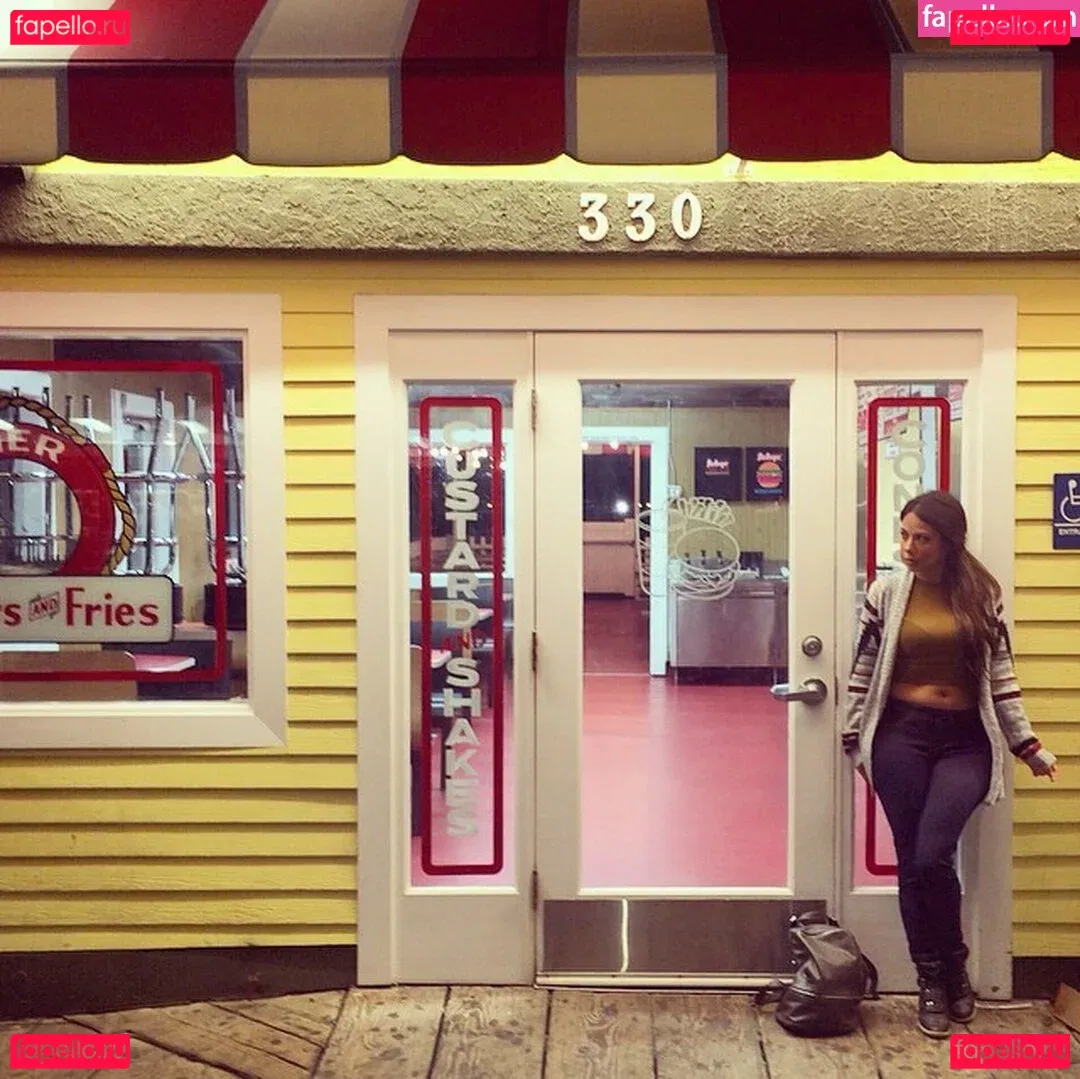 Ximena Saenz Onlyfans Photo Gallery 