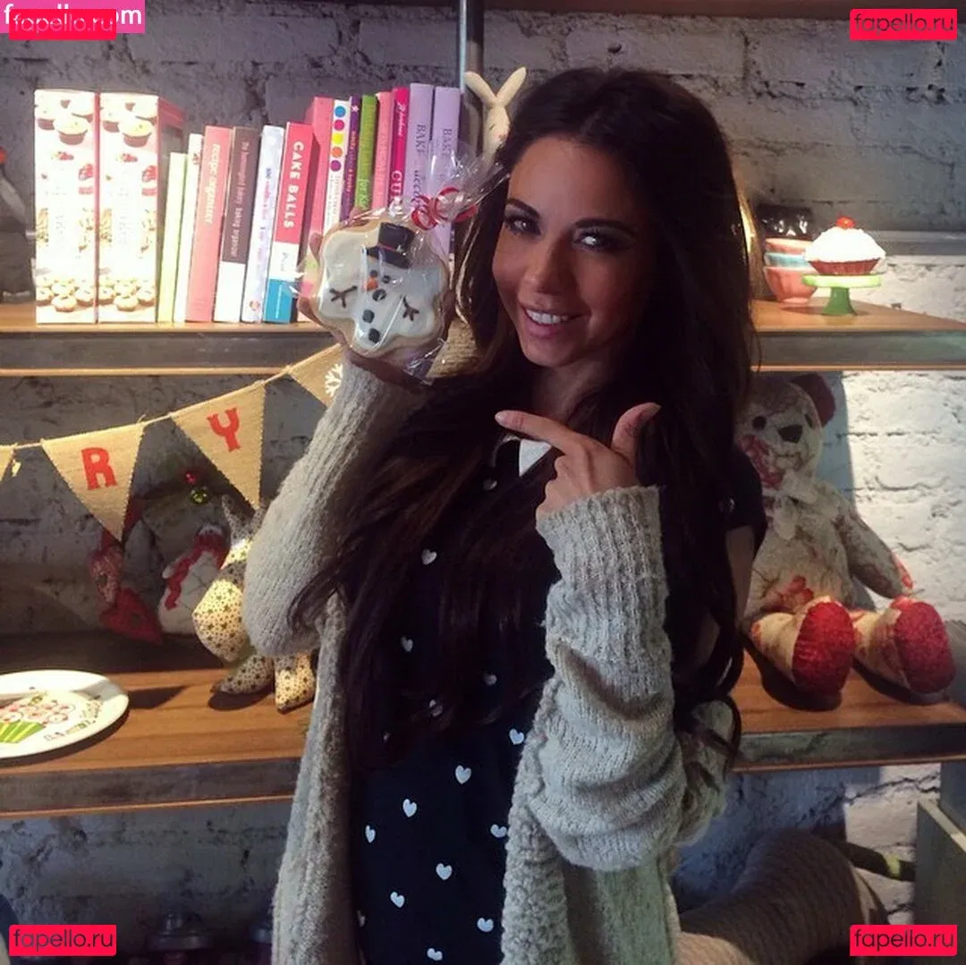 Ximena Saenz Onlyfans Photo Gallery 