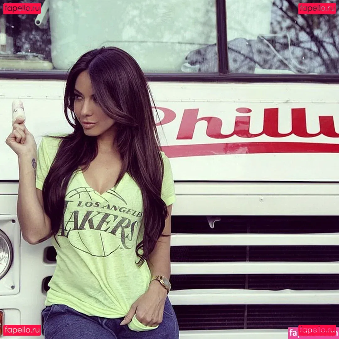 Ximena Saenz Onlyfans Photo Gallery 