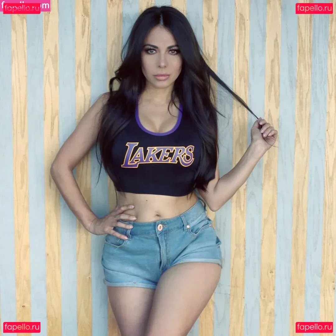 Ximena Saenz Onlyfans Photo Gallery 