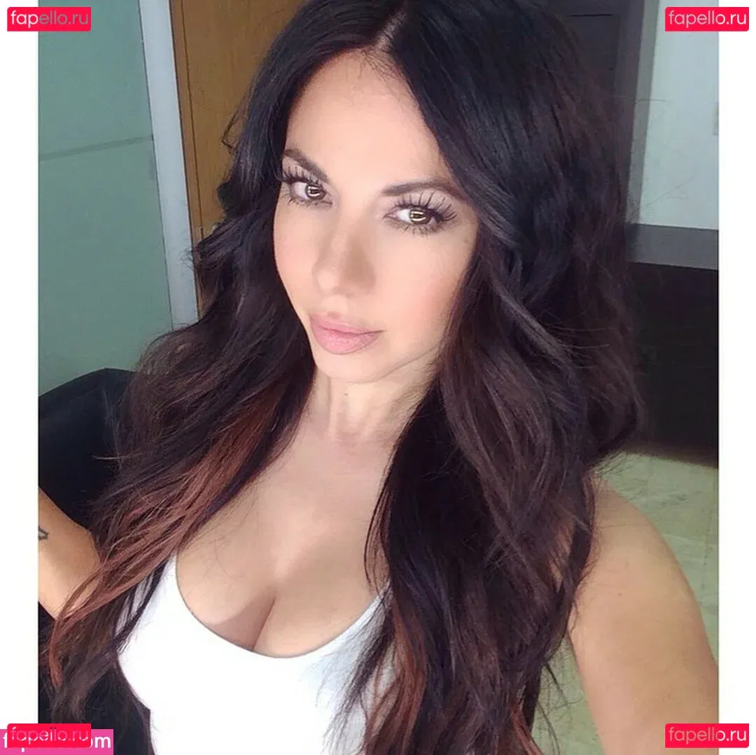 Ximena Saenz Onlyfans Photo Gallery 