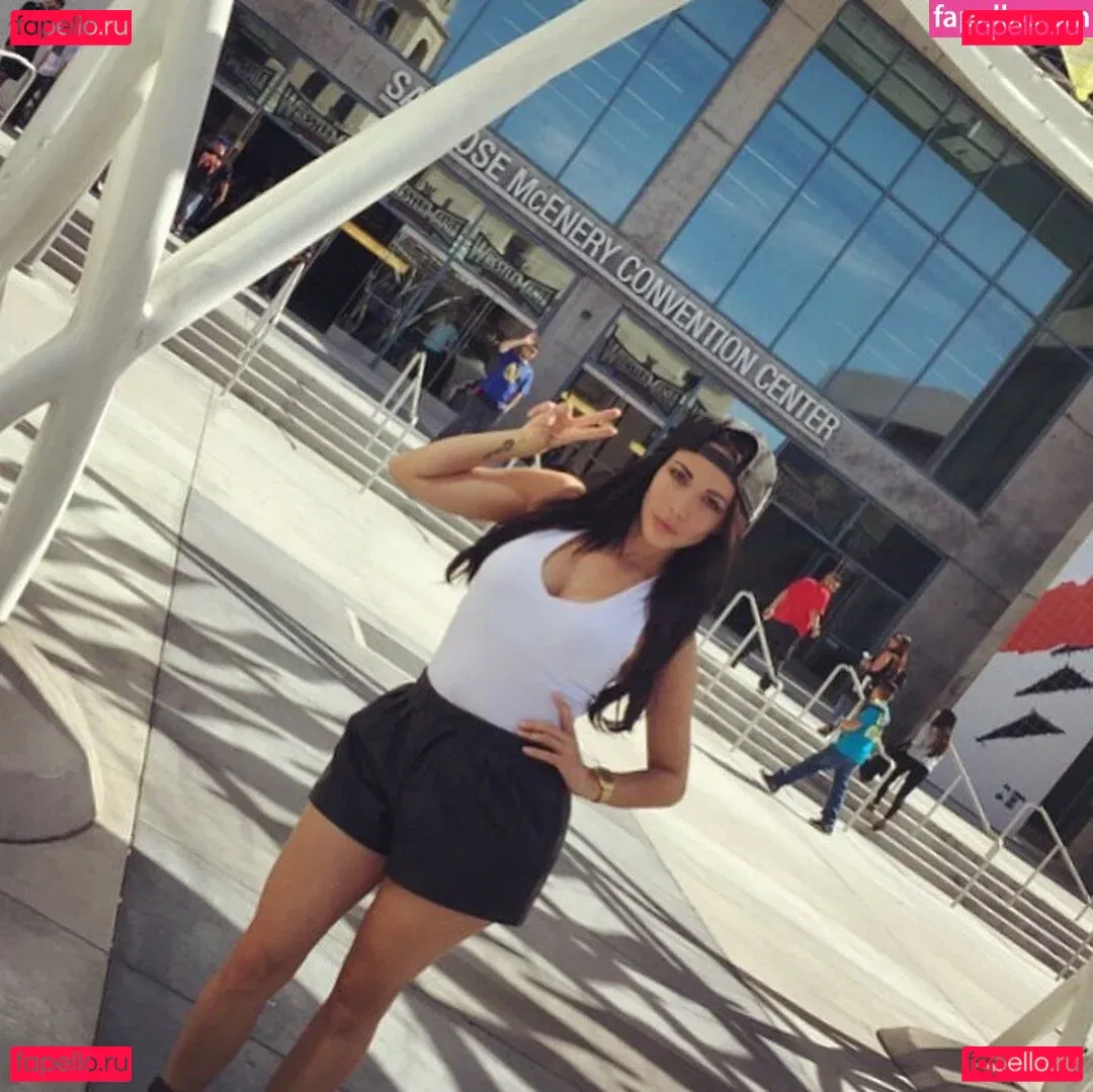 Ximena Saenz Onlyfans Photo Gallery 