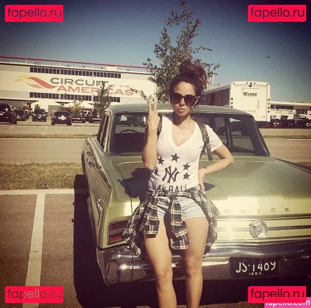 Ximena Saenz Onlyfans Photo Gallery 