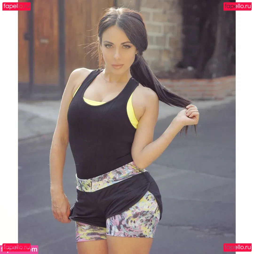 Ximena Saenz Onlyfans Photo Gallery 