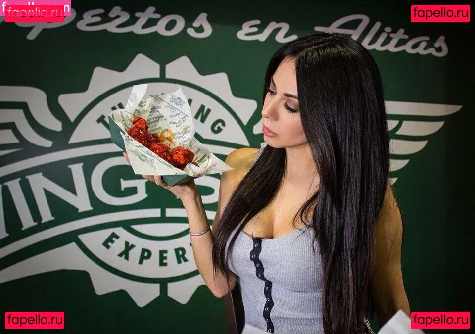 Ximena Saenz Onlyfans Photo Gallery 