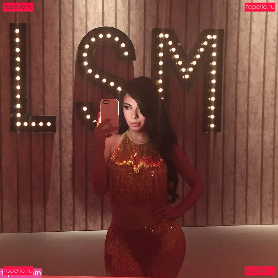 Ximena Saenz Onlyfans Photo Gallery 