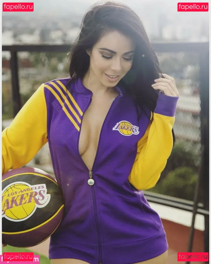 Ximena Saenz Onlyfans Photo Gallery 