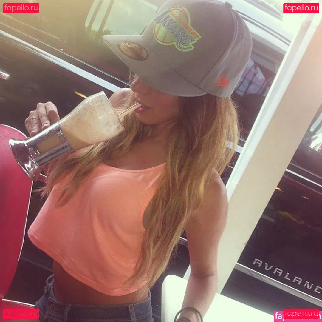 Ximena Saenz Onlyfans Photo Gallery 