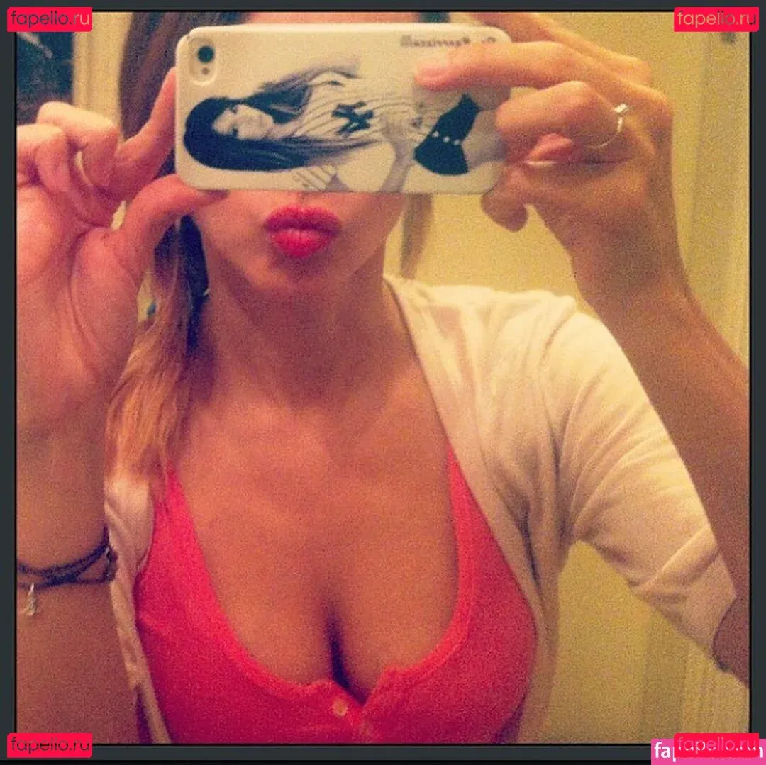 Ximena Saenz Onlyfans Photo Gallery 