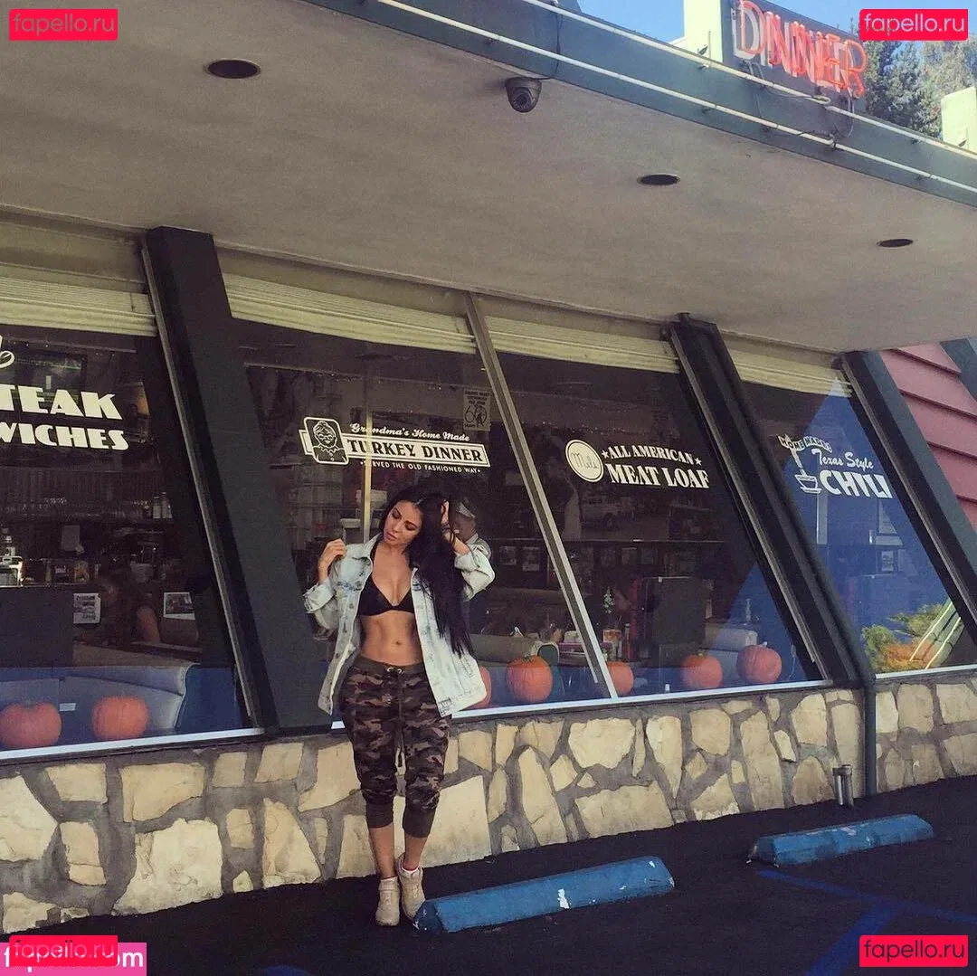 Ximena Saenz Onlyfans Photo Gallery 