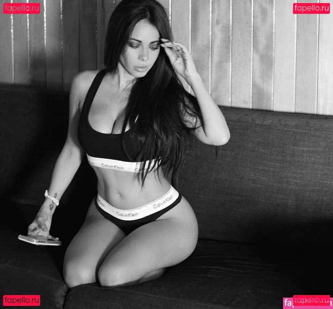 Ximena Saenz Onlyfans Photo Gallery 