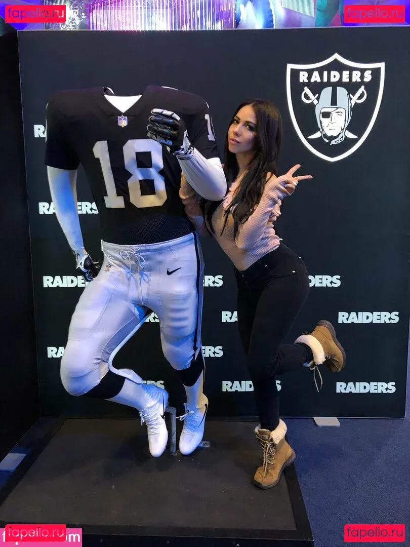 Ximena Saenz Onlyfans Photo Gallery 