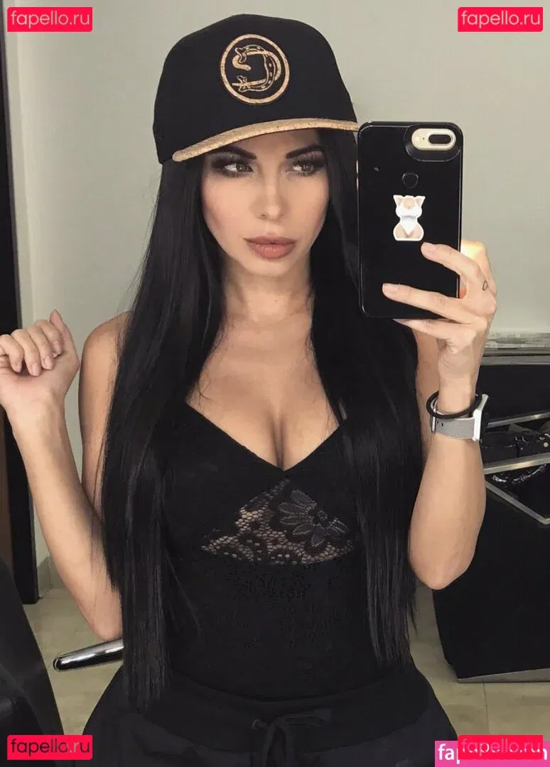 Ximena Saenz Onlyfans Photo Gallery 