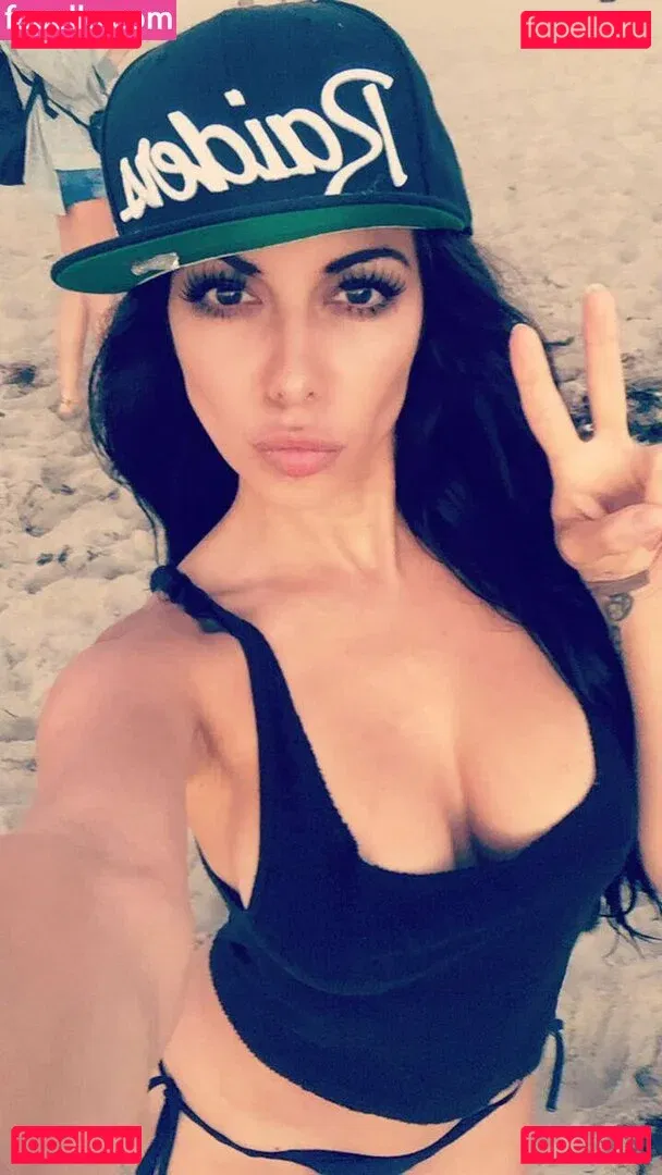 Ximena Saenz Onlyfans Photo Gallery 