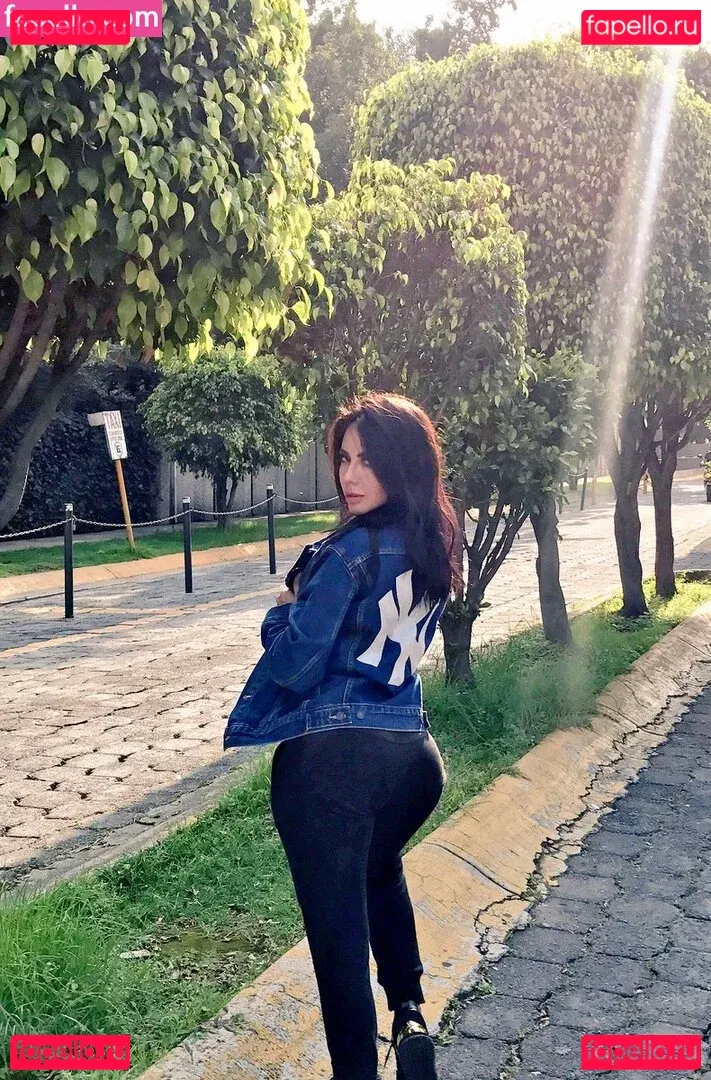 Ximena Saenz Onlyfans Photo Gallery 