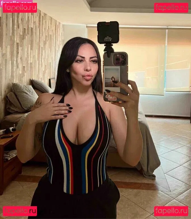 Ximena Saenz Onlyfans Photo Gallery 