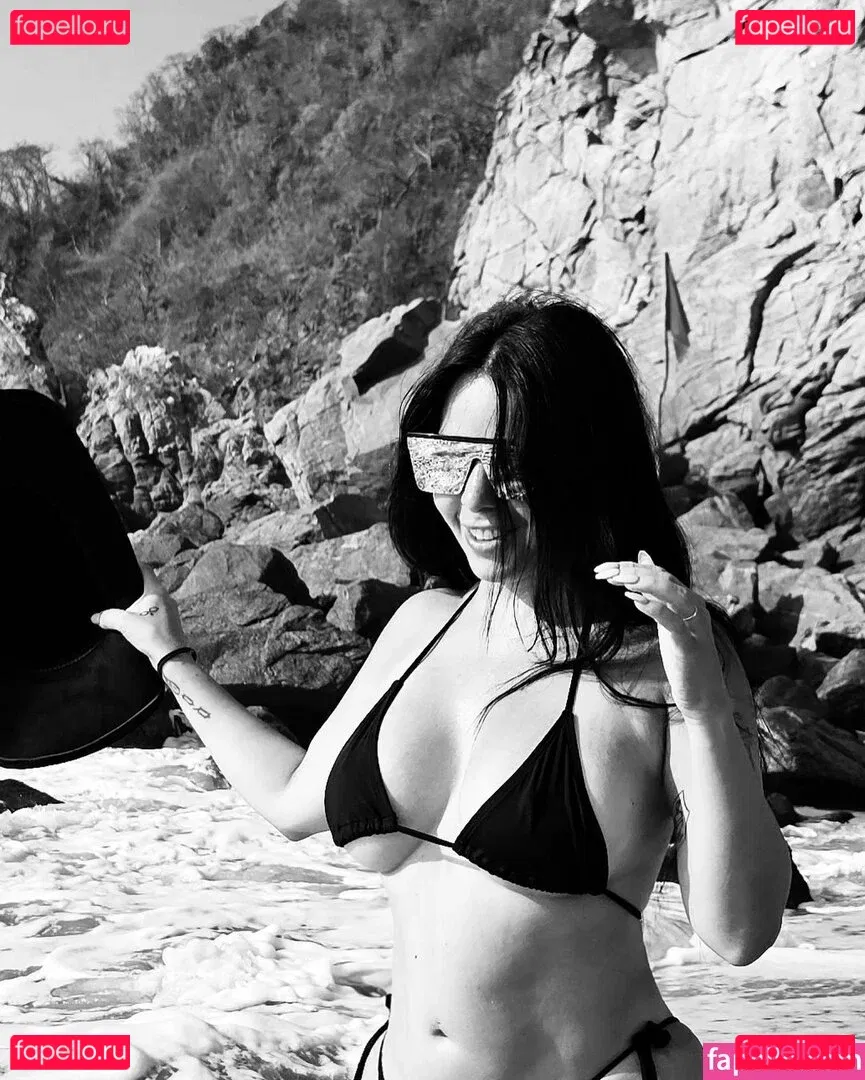 Ximena Saenz Onlyfans Photo Gallery 