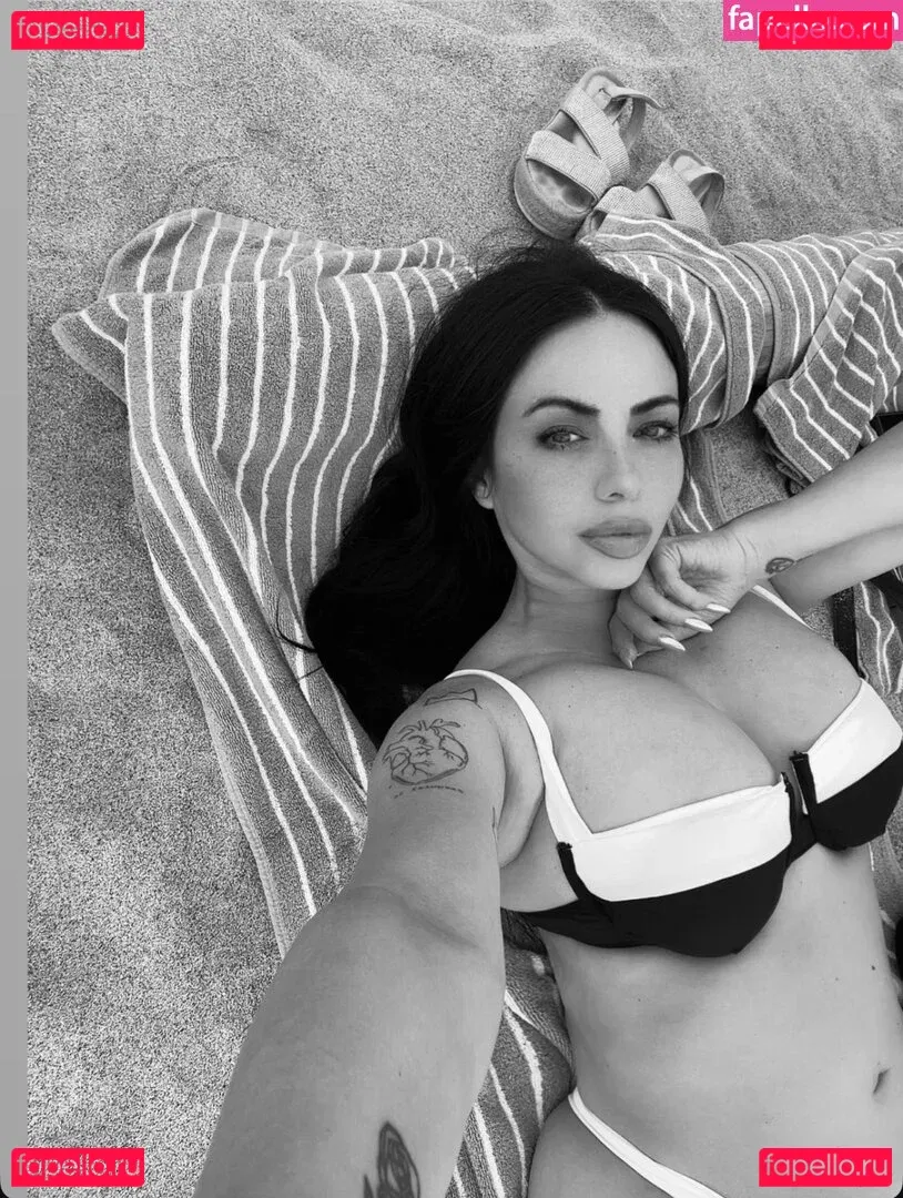 Ximena Saenz Onlyfans Photo Gallery 