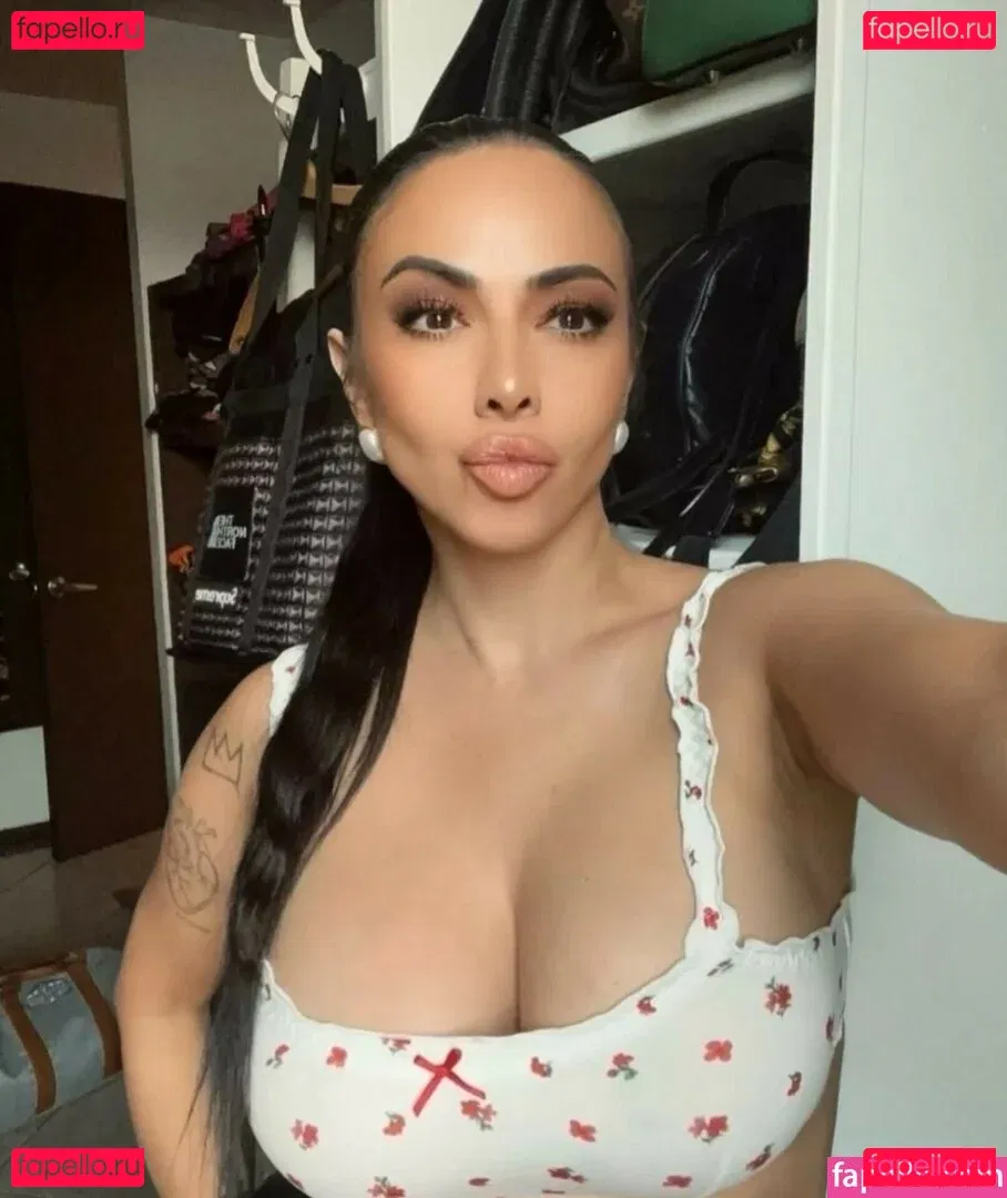 Ximena Saenz Onlyfans Photo Gallery 