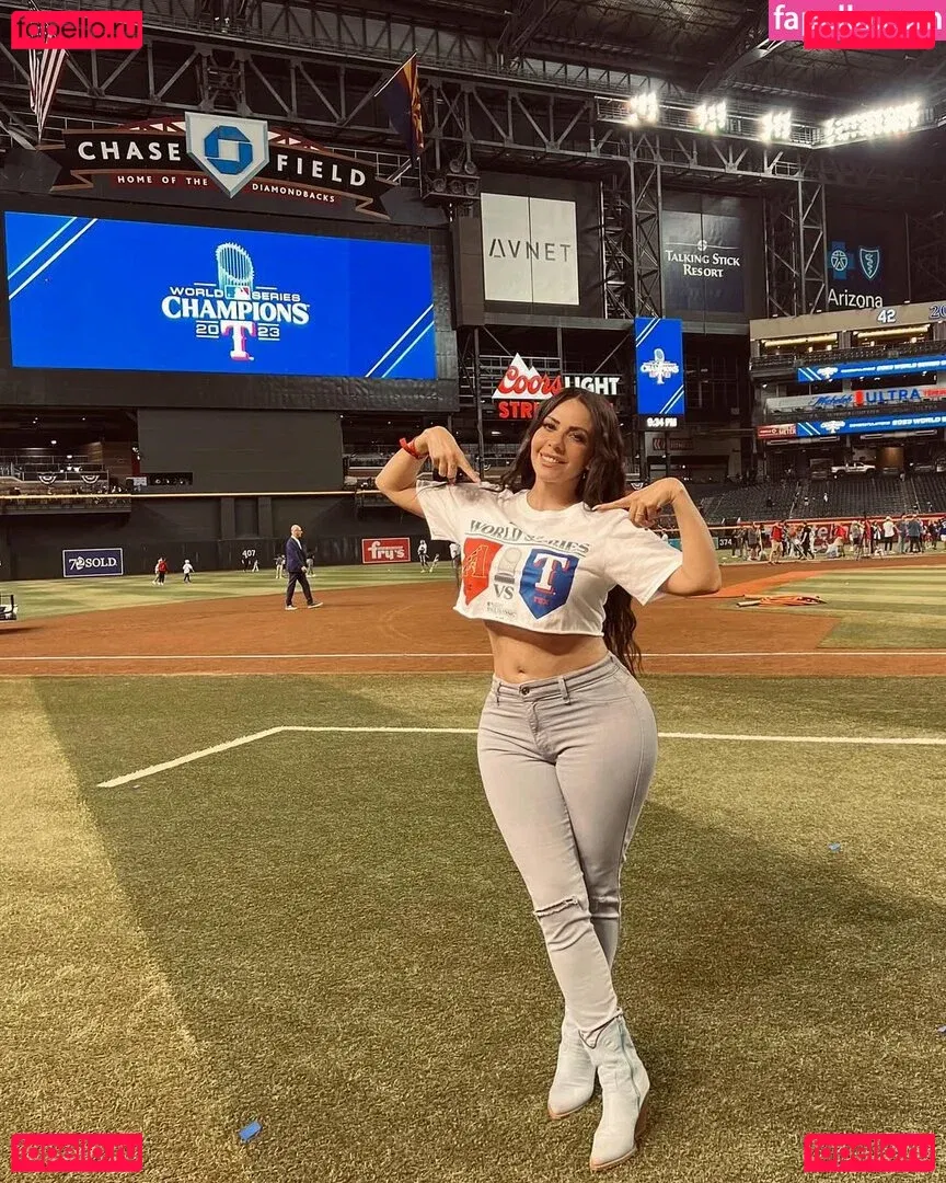 Ximena Saenz Onlyfans Photo Gallery 