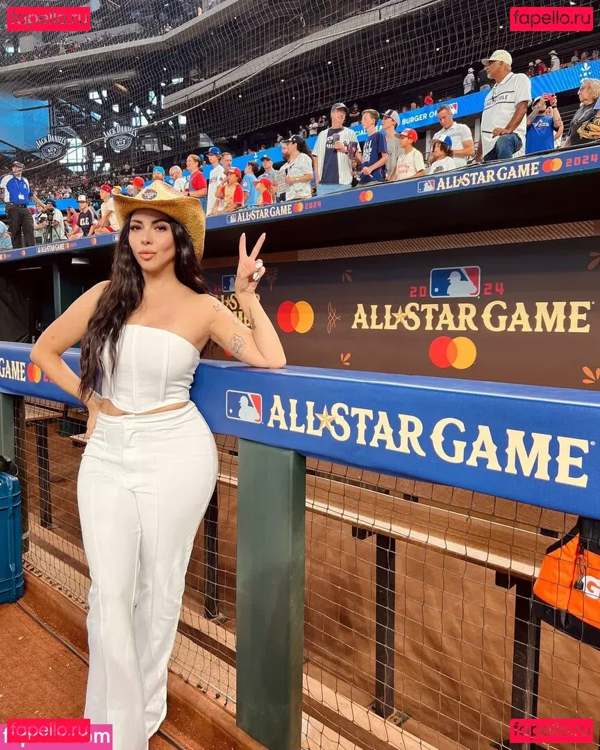 Ximena Saenz Onlyfans Photo Gallery 