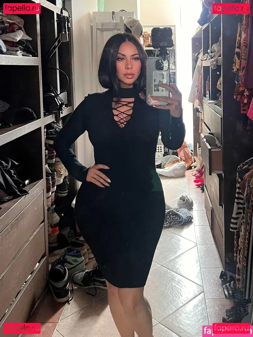 Ximena Saenz Onlyfans Photo Gallery 