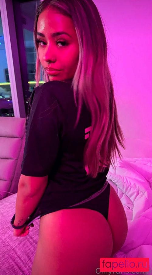 Ximena Saenz Onlyfans Photo Gallery 