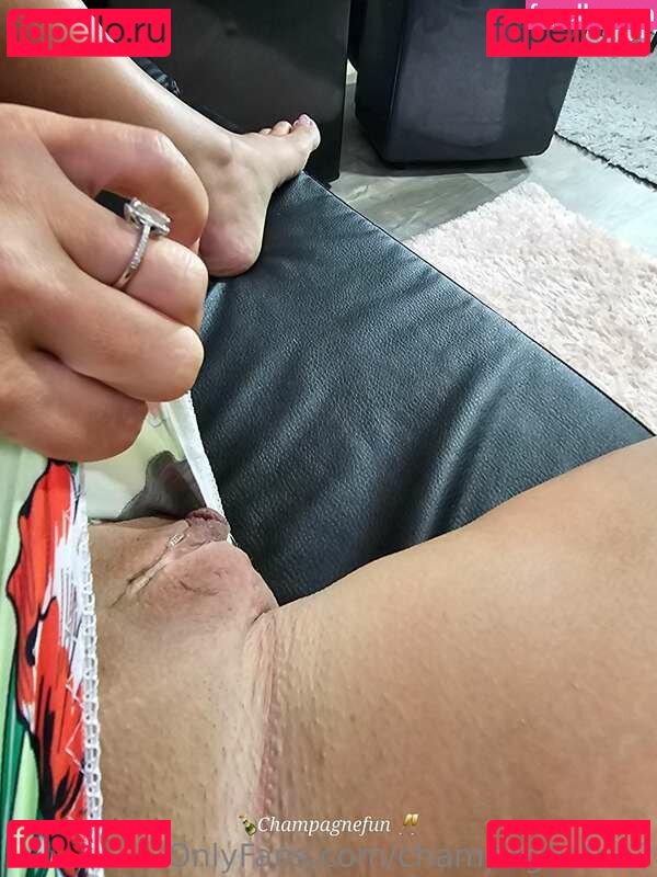 Champagnefun Nude Onlyfans Photo 15