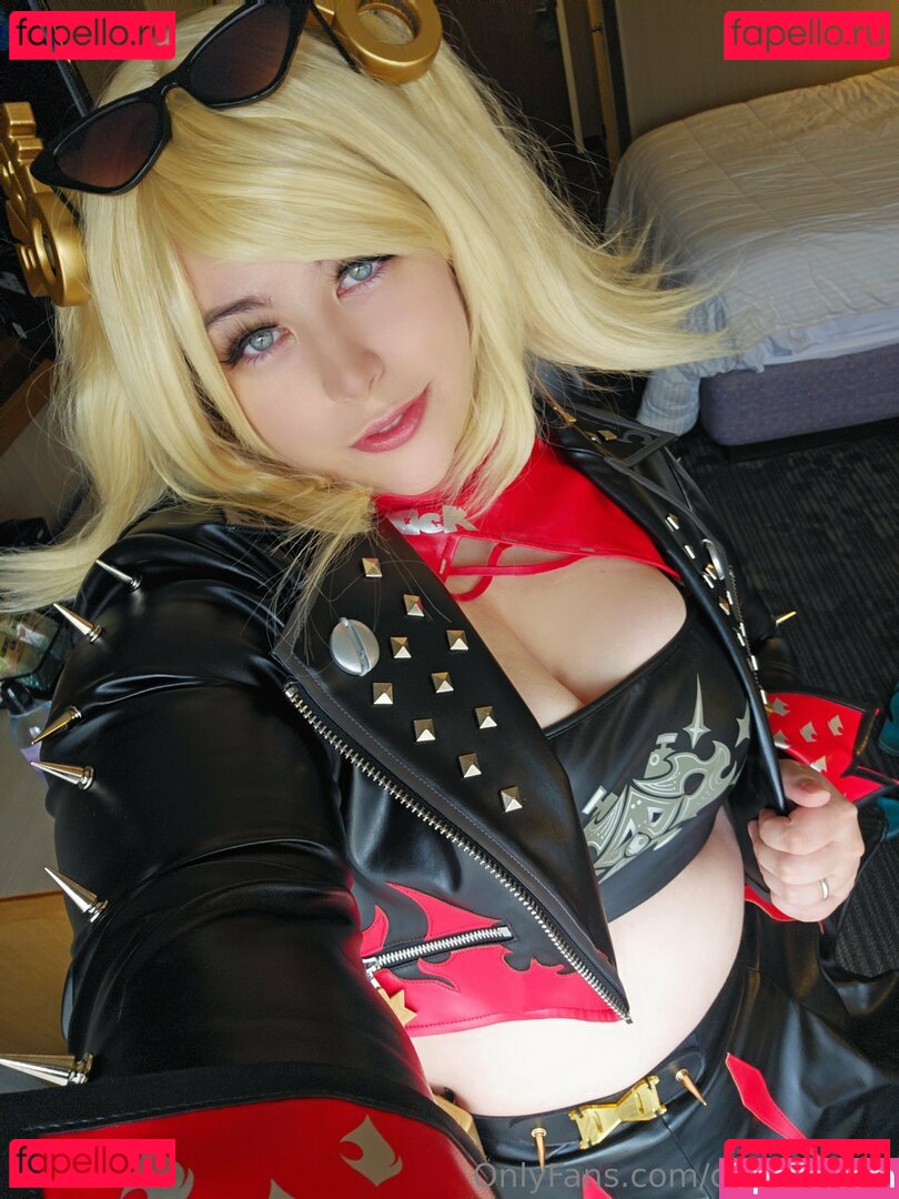 Submit To Cesaille Nude Onlyfans Photo 53