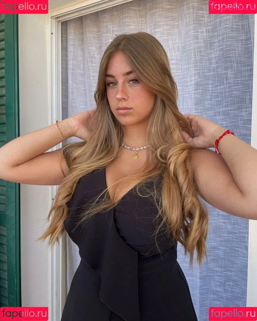 María Moreno Onlyfans Photo Gallery 