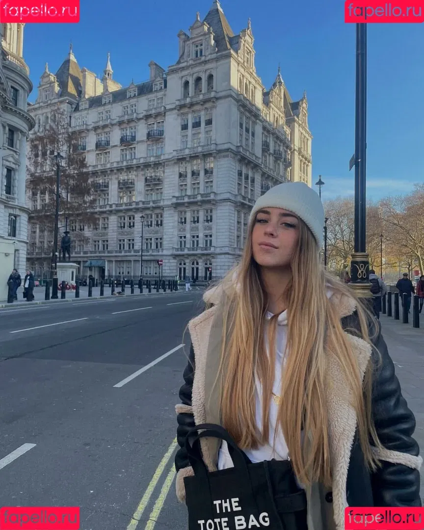 María Moreno Onlyfans Photo Gallery 