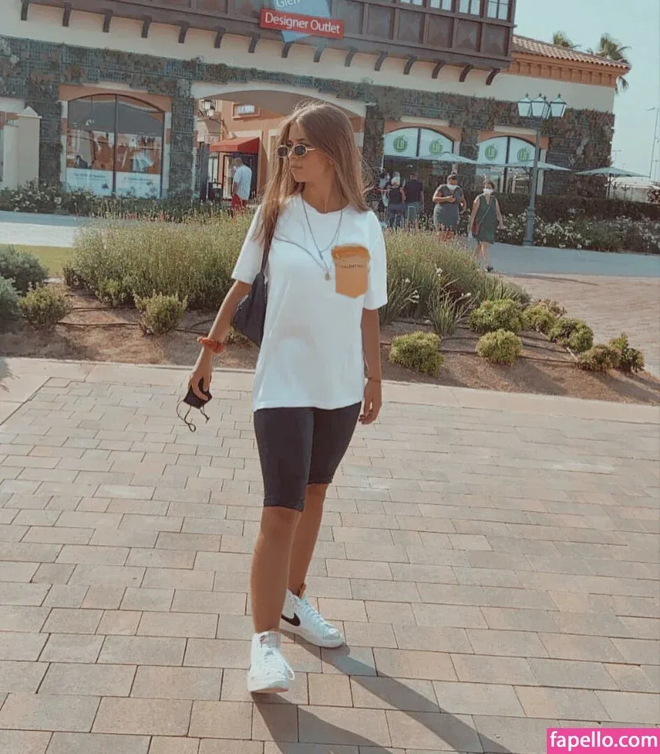 María Moreno Onlyfans Photo Gallery 