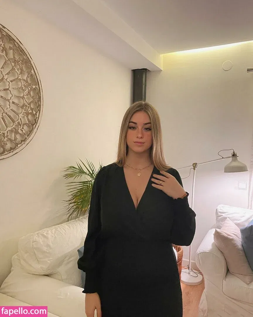 María Moreno Onlyfans Photo Gallery 