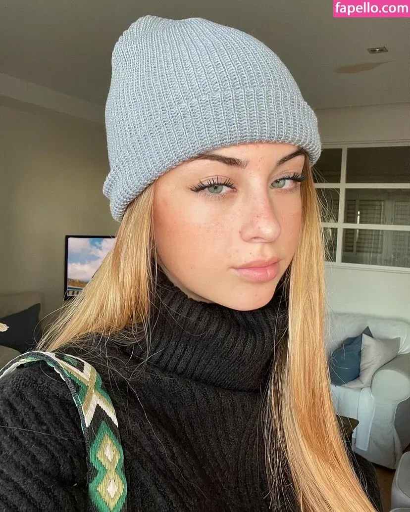 María Moreno Onlyfans Photo Gallery 