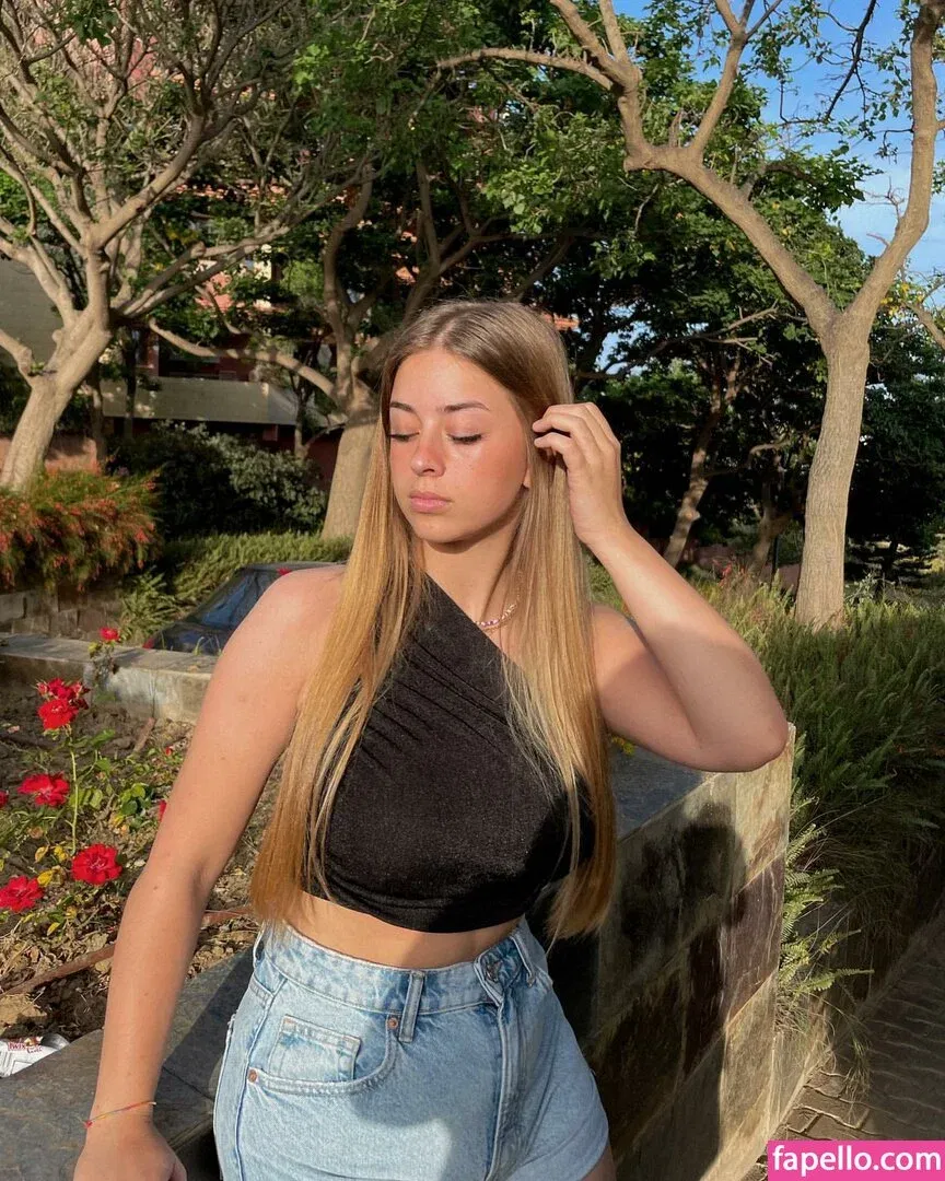 María Moreno Onlyfans Photo Gallery 