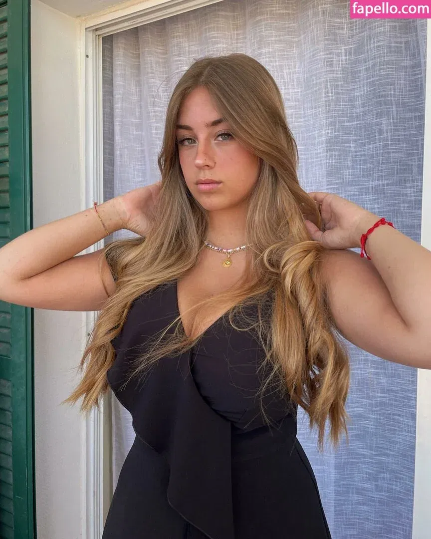 María Moreno Onlyfans Photo Gallery 