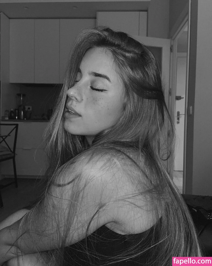 María Moreno Onlyfans Photo Gallery 