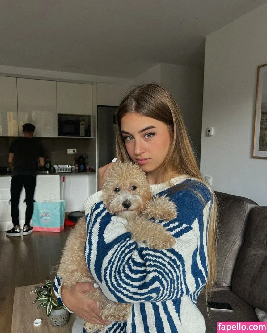 María Moreno Onlyfans Photo Gallery 