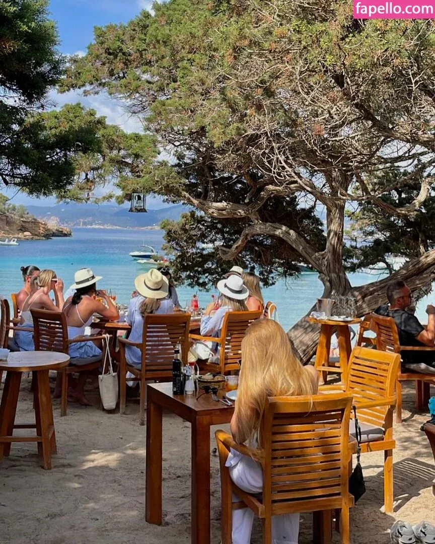 María Moreno Onlyfans Photo Gallery 