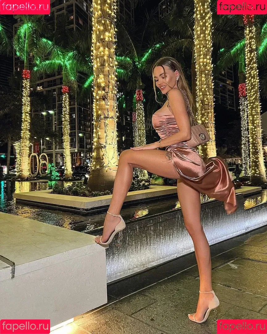 Dasha Mart Onlyfans Photo Gallery 