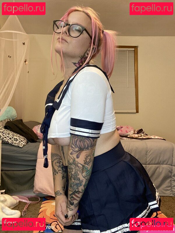 tattoosnwaifus Nude Onlyfans Photo 22