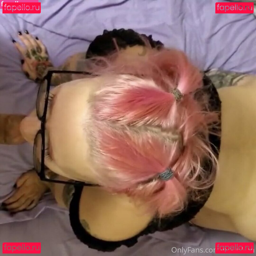 tattoosnwaifus Nude Onlyfans Photo 12