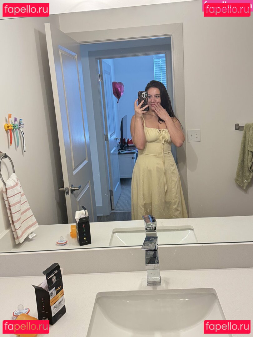 Yourexwifesplaylist Nude Onlyfans Photo 14