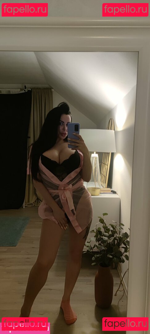 Arish Lamborghini Nude Onlyfans Photo 10